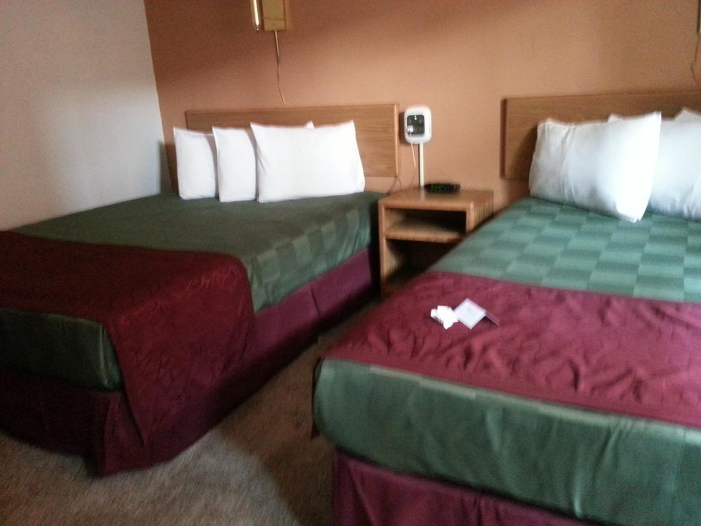 Mid Town Motel Great Falls Værelse billede